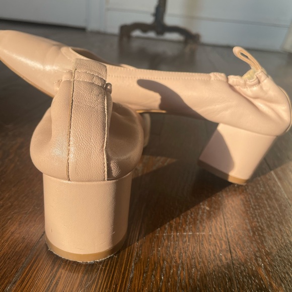 Everlane Day Heel in Pale Rose - Picture 3 of 10